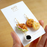 【Pastry & Cafe系列】牛角包與酥皮甜點．耳環(現貨) Croissant and Pastry earrings