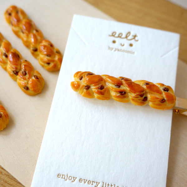 【香港餅店系列】提子丹麥條．髮夾(現貨) Raisin Danish Bread Duckbill Clip